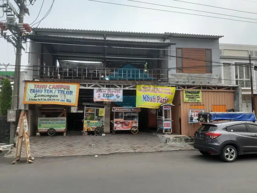 bangunan komersil Raya pandugo