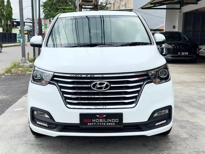 Hyundai H1 2.5 CRDI Royale Solar AT Pemakaian Th 2019