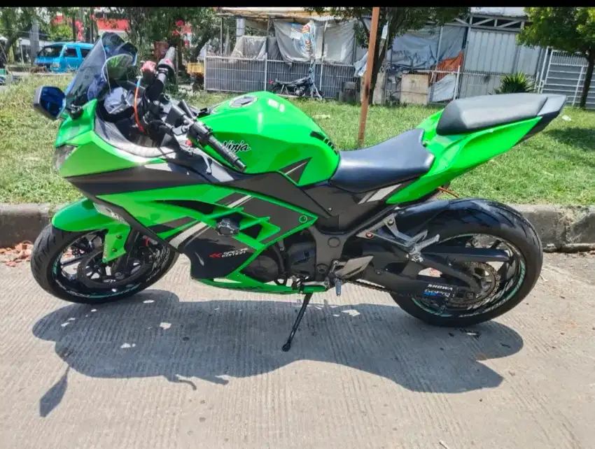 Kawasaki Ninja 250 fi Special Edition