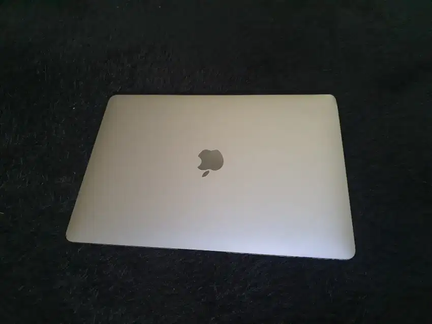 Macbook Air M1 2020 8/256GB 13in Fullset ORIGINAL APPLE + MOUSE APPLE