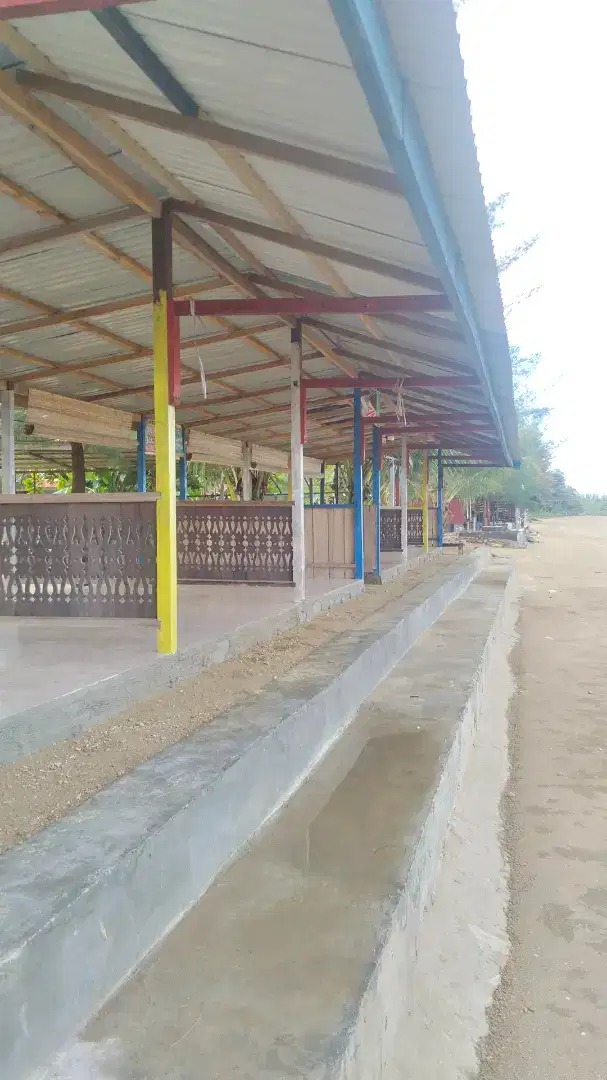 Dijual  vila aula depan pantai dan lahan kosang