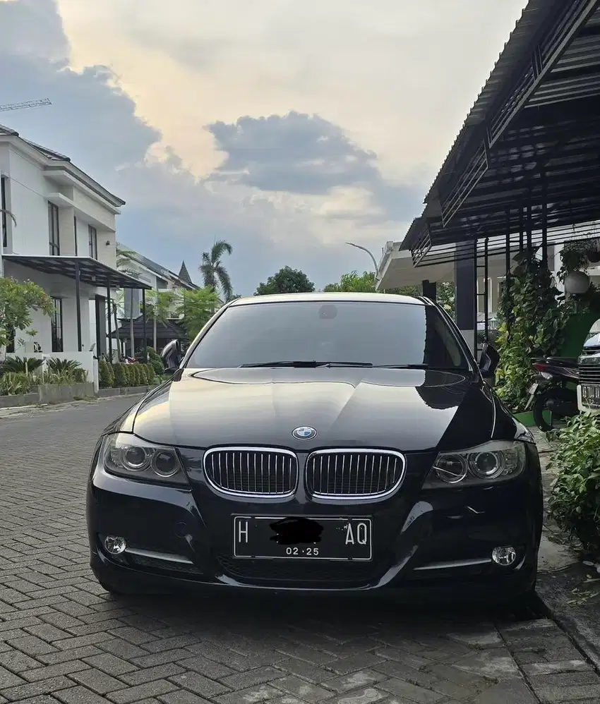 Dijual BMW E90 LCI 2012 Last Edition