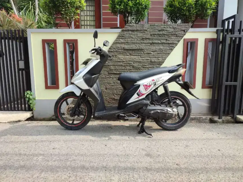 DIJUAL HONDA BEAT KARBU TAHUN 2010