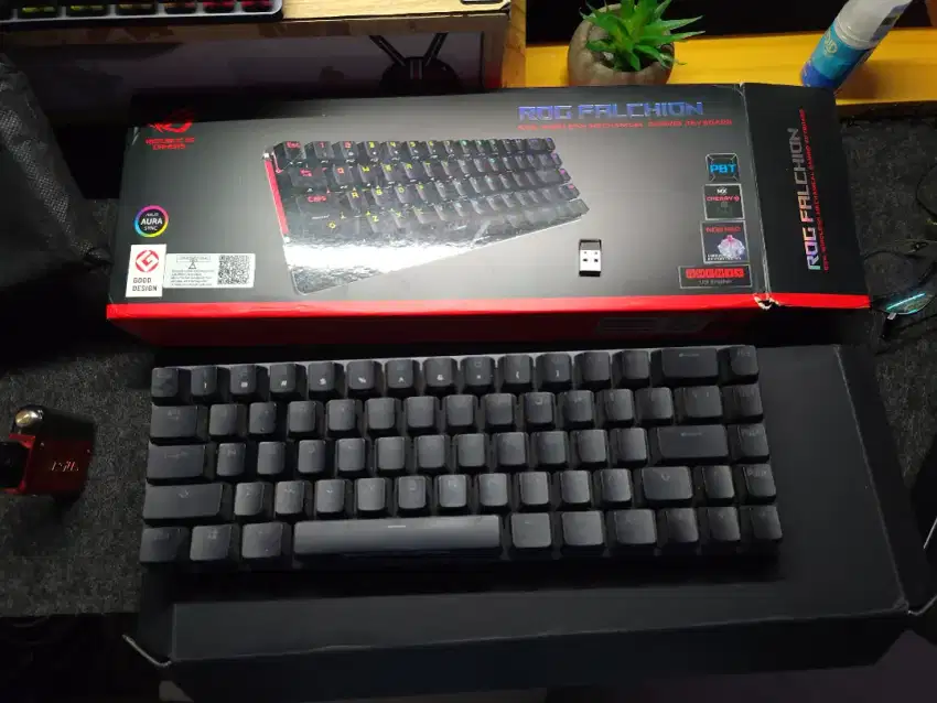 Rog Falchion Red Switch