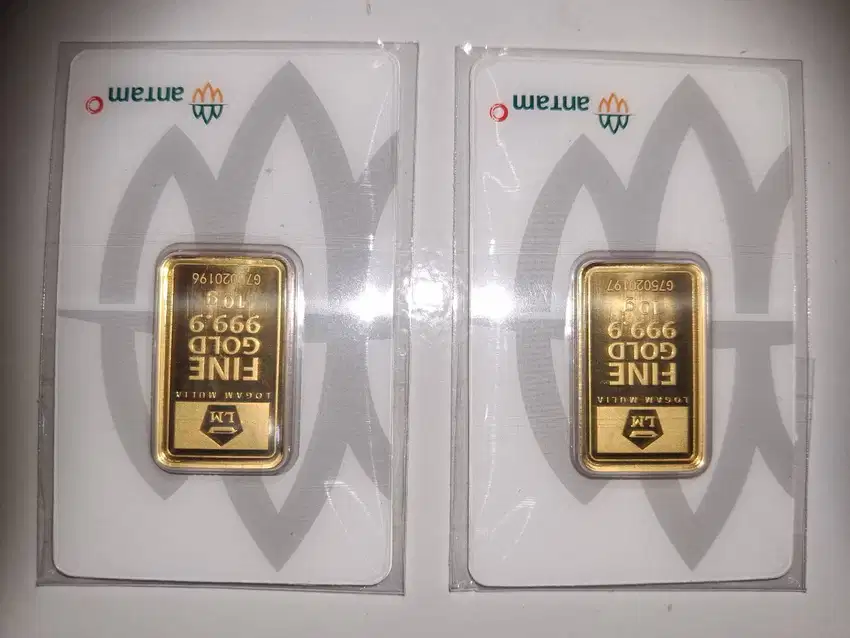 Dijual 2 keping Emas Logam Mulia Antam Certieye 10 gr RM 2024 Baru