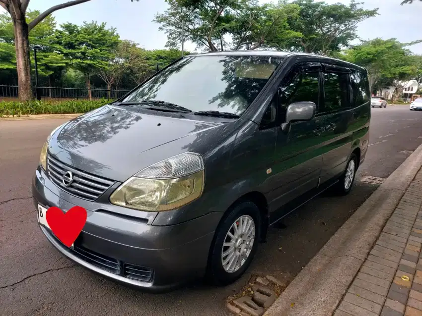 Dijual Nissan Serena 2009 Automatic