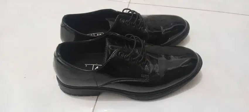 Sepatu Pantofel hitam