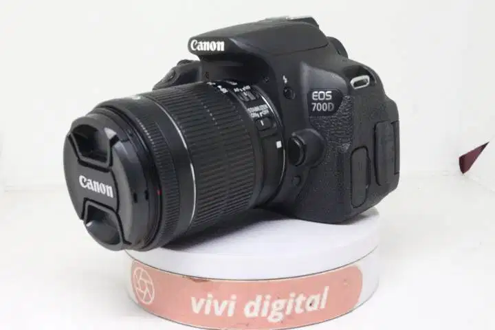 DSLR CANON 700D SC 5xx lensa 18-55mm ISTIMEWA murah like neww bukan 40