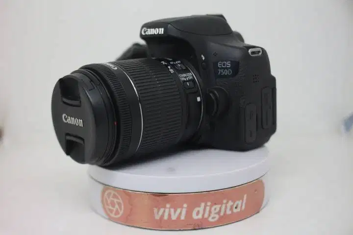 CANON 750D LIKE NEW SEPERTI BARU LENSA 18-55MM bukan 3000D