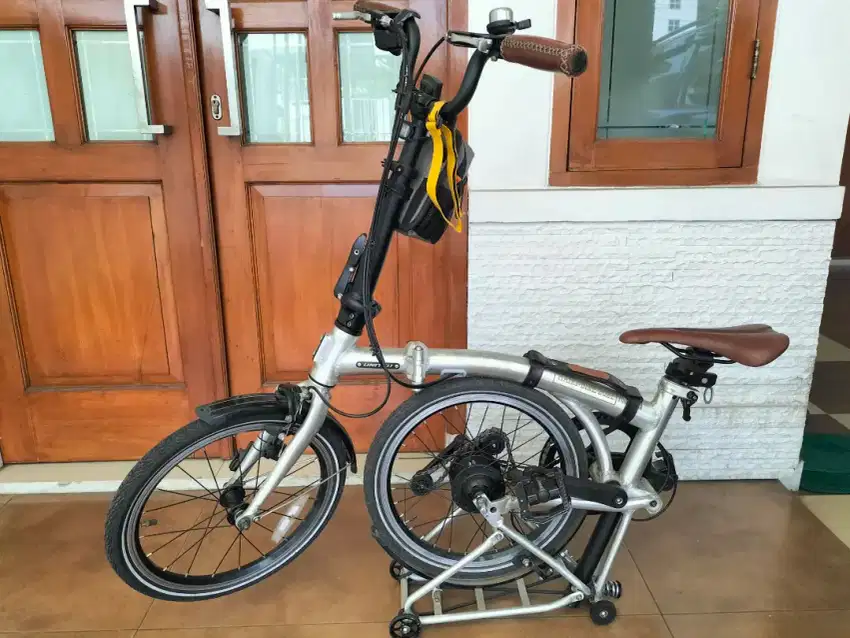 Di Jual FOLDING BIKE UNITED TRIFOLD 7s - Silver.