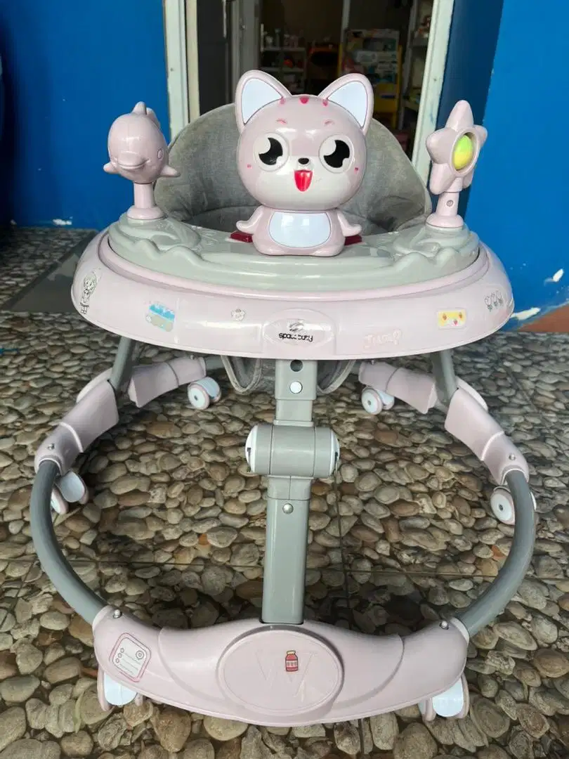 dijual baby walker baby space