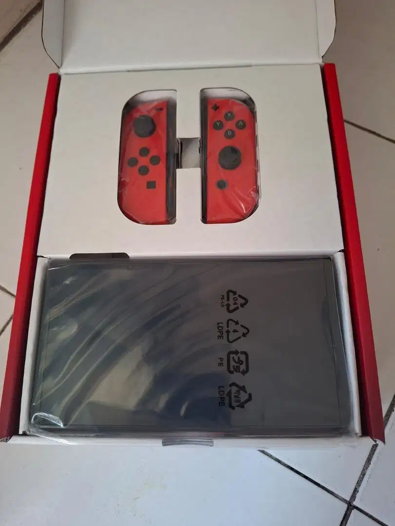 Nintendo Switch Oled OFW Mario Edition