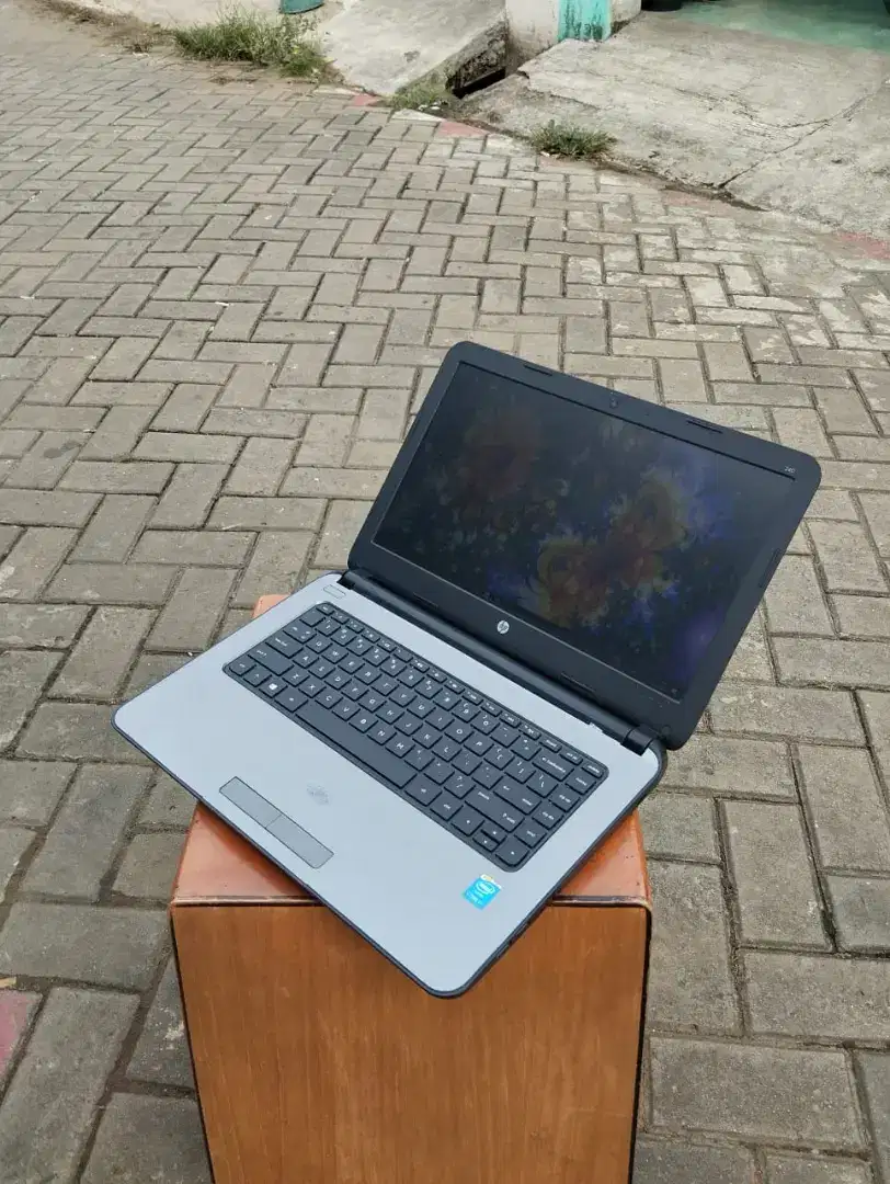 Laptop Hp 240 G3 Intel Core i3 Gen 4 Untuk Sehari hari Batre Aman