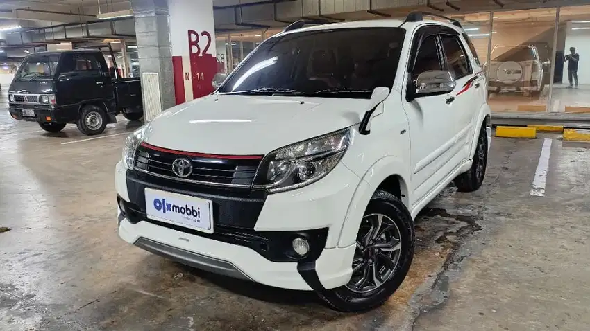 Pajak Panjang TDP9JT Toyota Rush 1.5 TRD Sportivo Ultimo-AT 2017 Putih