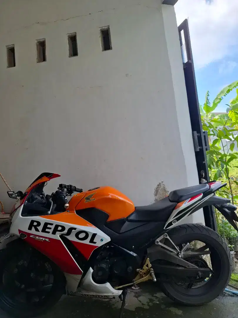 Cbr k45 oranye repsol