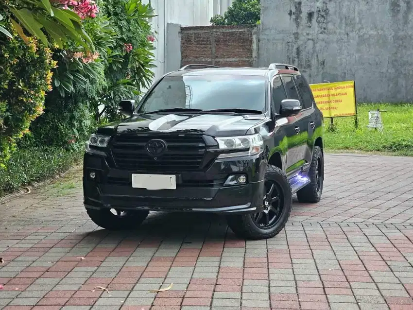 Toyota Land Cruiser ZX200 airsuspention Tahun 2010 facelift 2020