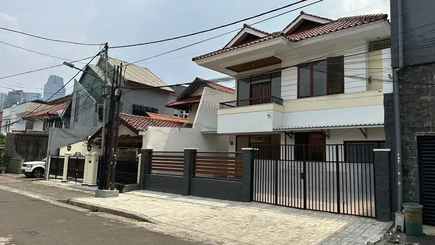 Termurah Rumah Siap Pakai Kebayoran Baru Cocok Hunian Atau Kantor Dek