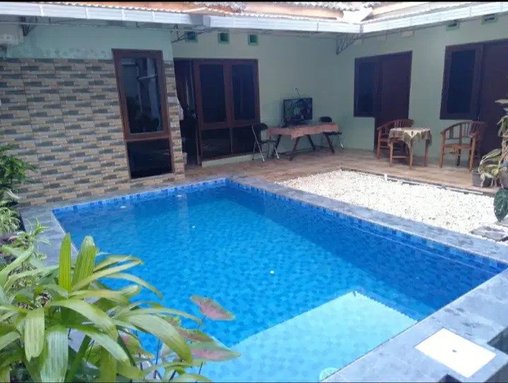 Private Pool Homestay Utara Pakuwon Mall