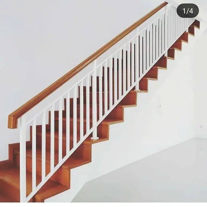 realing tangga minimalis pegangan kayu
