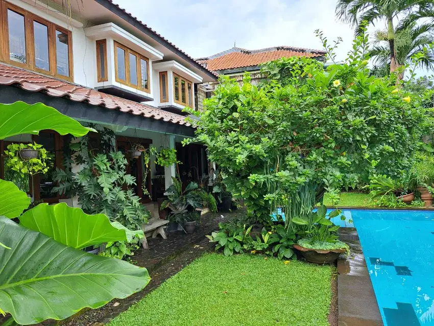 Rumah mewah 2 lantai modern tropical SHM Lebak Bulus Jak sel CL 077