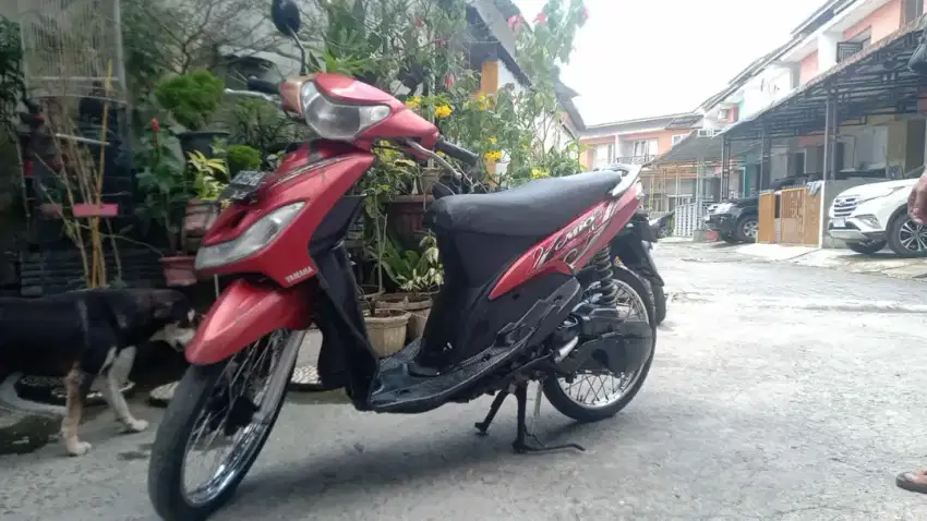 YAMAHA MIO SPORTY JARI2 THN 2010.