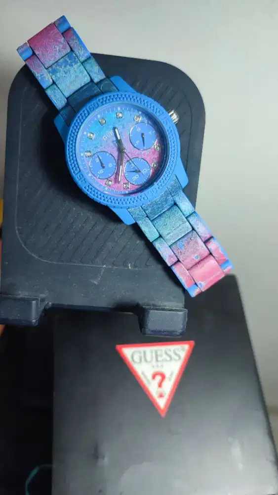 Jam Tangan Guess Wanita Preloved
