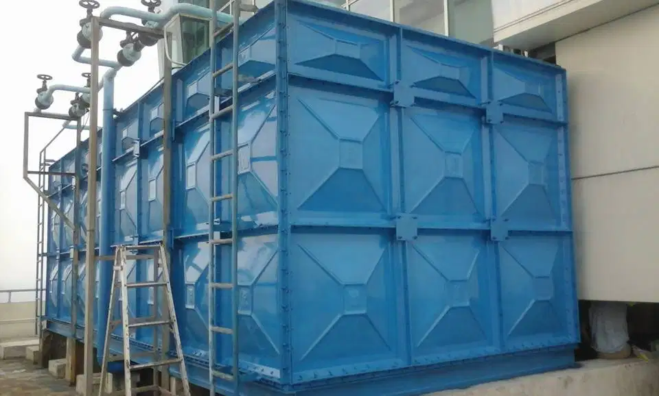 Roof Tank Fibreglass Rooftank Tebal, Berkualitas, Anti lumut & Korosi
