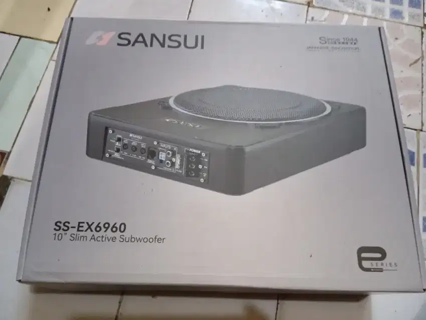 Speaker kolong sansui