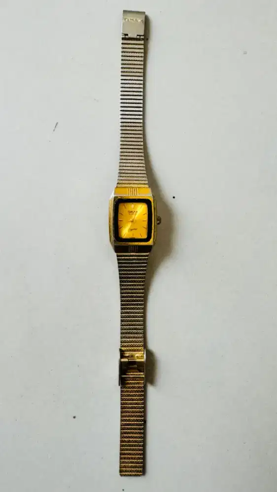 Jam tangan wanita omax