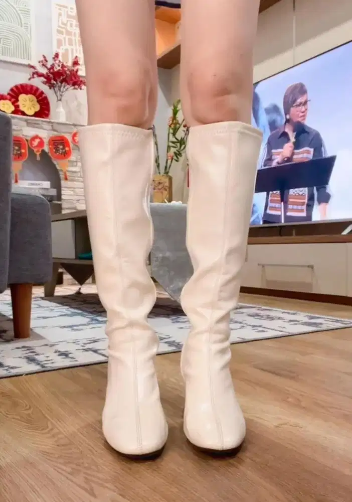 SEPATU LONG BOOTS HEELS KOREA Size 38 (baru pake sekali)