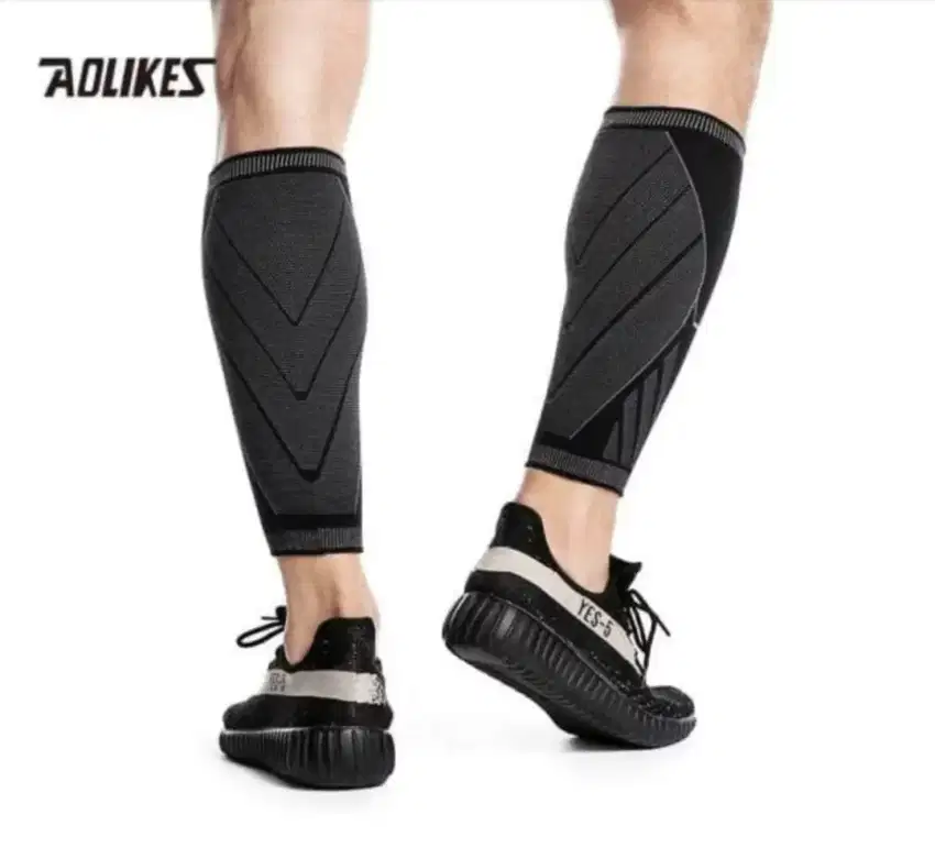 Leg Calf Compression Sleeves Merk Aolikes warna hitam