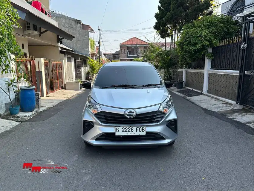 DP TERMURAH | Daihatsu All New Sigra M 1.0 Manual 2023 Silver Metalik