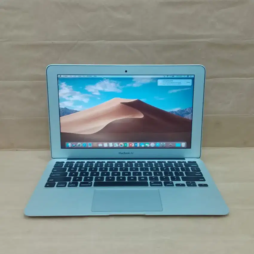 MacBook Air 2014 Intel core i5 RAM 4GB SSD 128GB CC 14 NORMAL