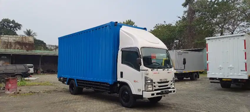 Isuzu Elf NMR71TSD Long 125PS 6R + Box Besi Jumbo - 2021 - siap pakai