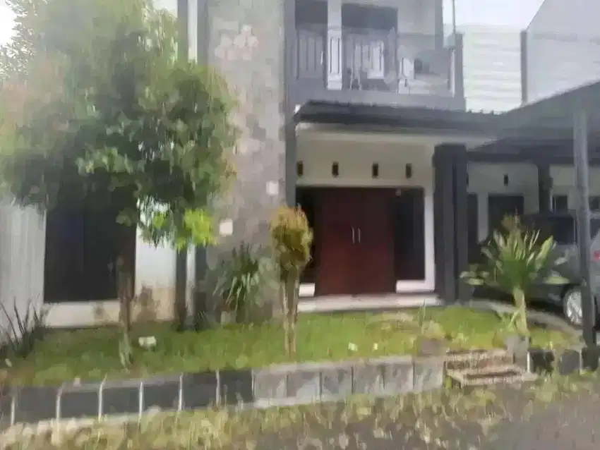 Rumah Mininalis 2 Lantai Tengah Kota