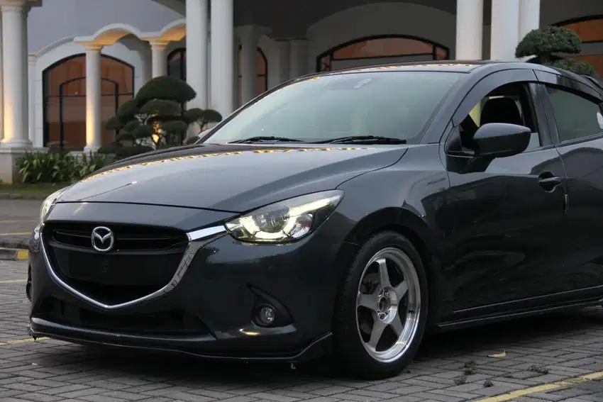 Mazda 2 skyactiv 2015