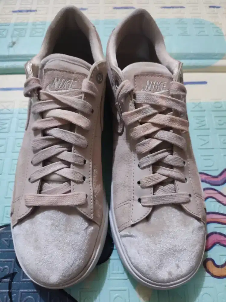 Nike Blazer Low Suede Particle Pink