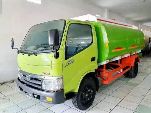 HINO DUTRO 130 HD TANGKI 2013