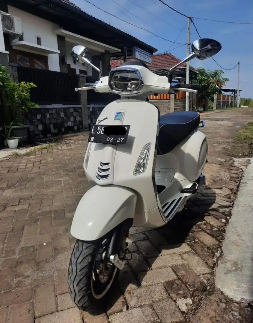 Dijual Vespa Sprint 150 abs iget