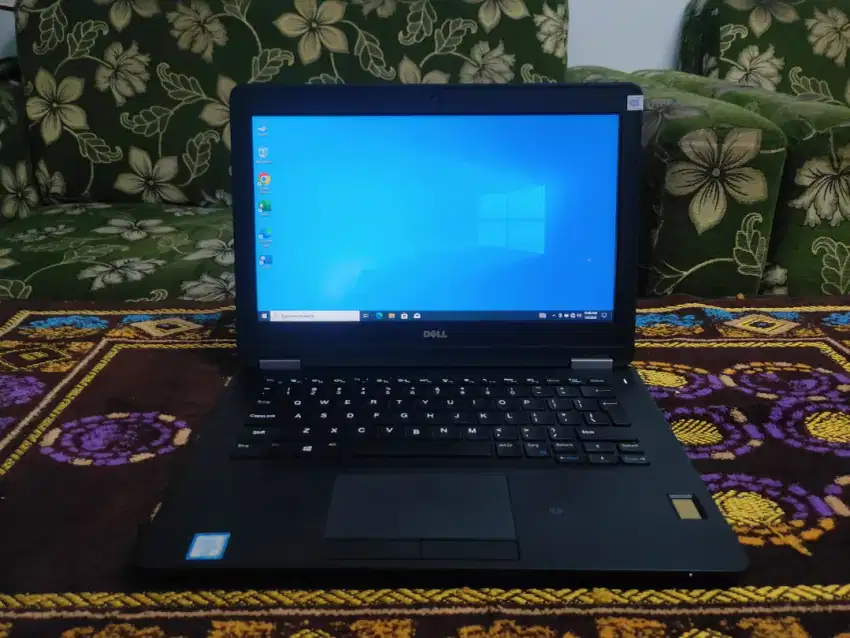 Laptop DELL E7270 CORE I5 6300U / RAM 8 / SSD 256GB