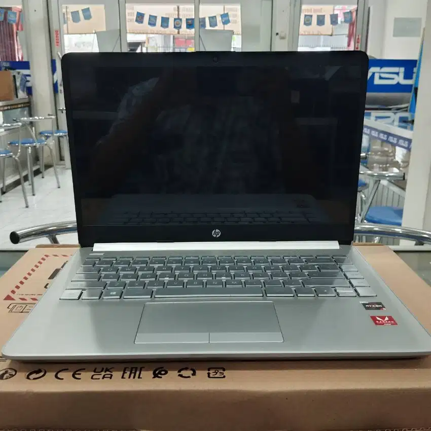 Promo Laptop HP 14s DK0157AU Ryzen 5 RAM 8GB SSD 512GB AMD Vega 8 Baru