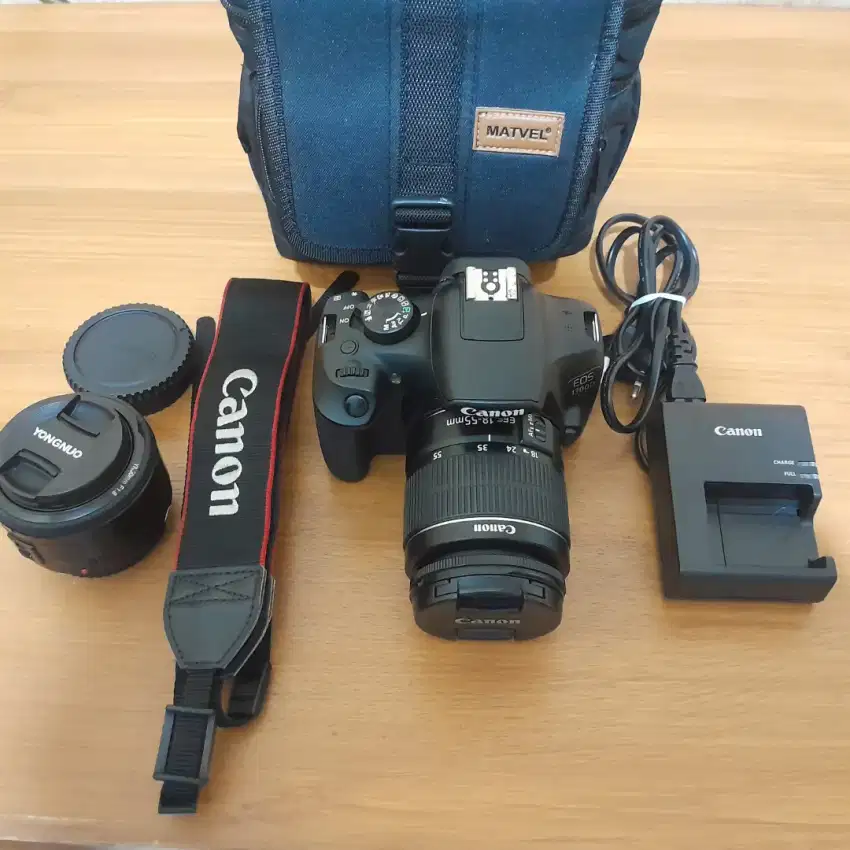 Jual Kamera Canon 1300D + Lensa 50mm