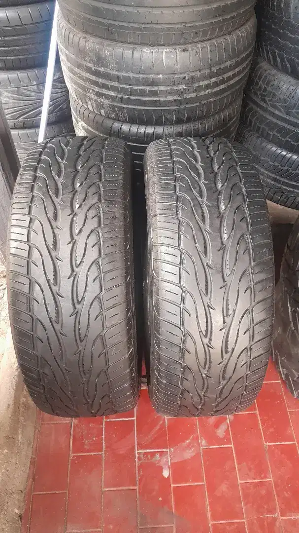 Ban copotan Fortuner Toyo proxes ST2 285/60 R18 80% ..2pcs