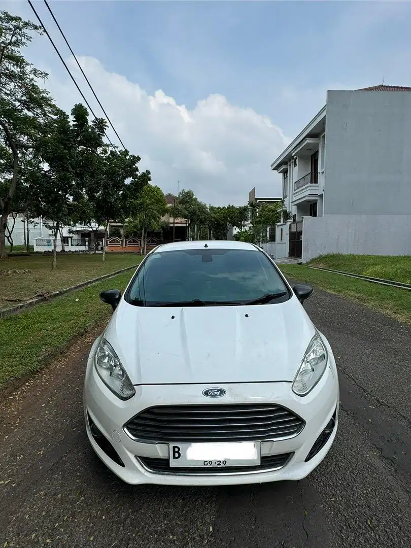 Pajak panjang-LOW KM-FORD FIESTA SPORT 2014