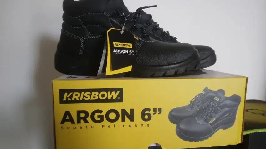 Sepatu safety krisbow ukuran 42