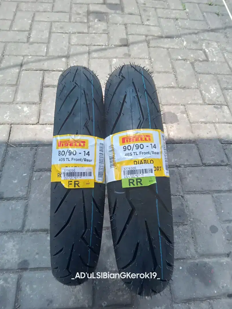 Jual paket ban pirelli uk 80/90-14 & 90/90-14 TUBBLES