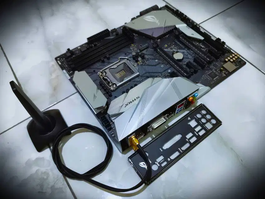 ASUS ROG STRIX Z370-E GAMING PerFOMANCE-2x2 Wi-Fi MU-MIMO + BlueTooth