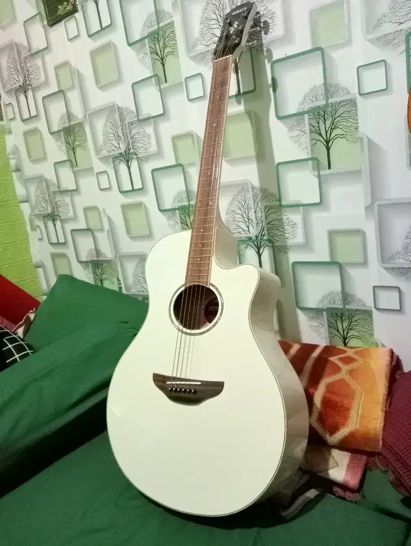 Yamaha Original Akustik Elektrik apx600 LikeNew