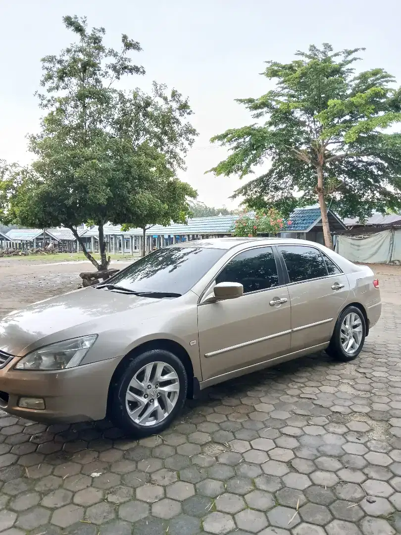 Honda Accord CM5