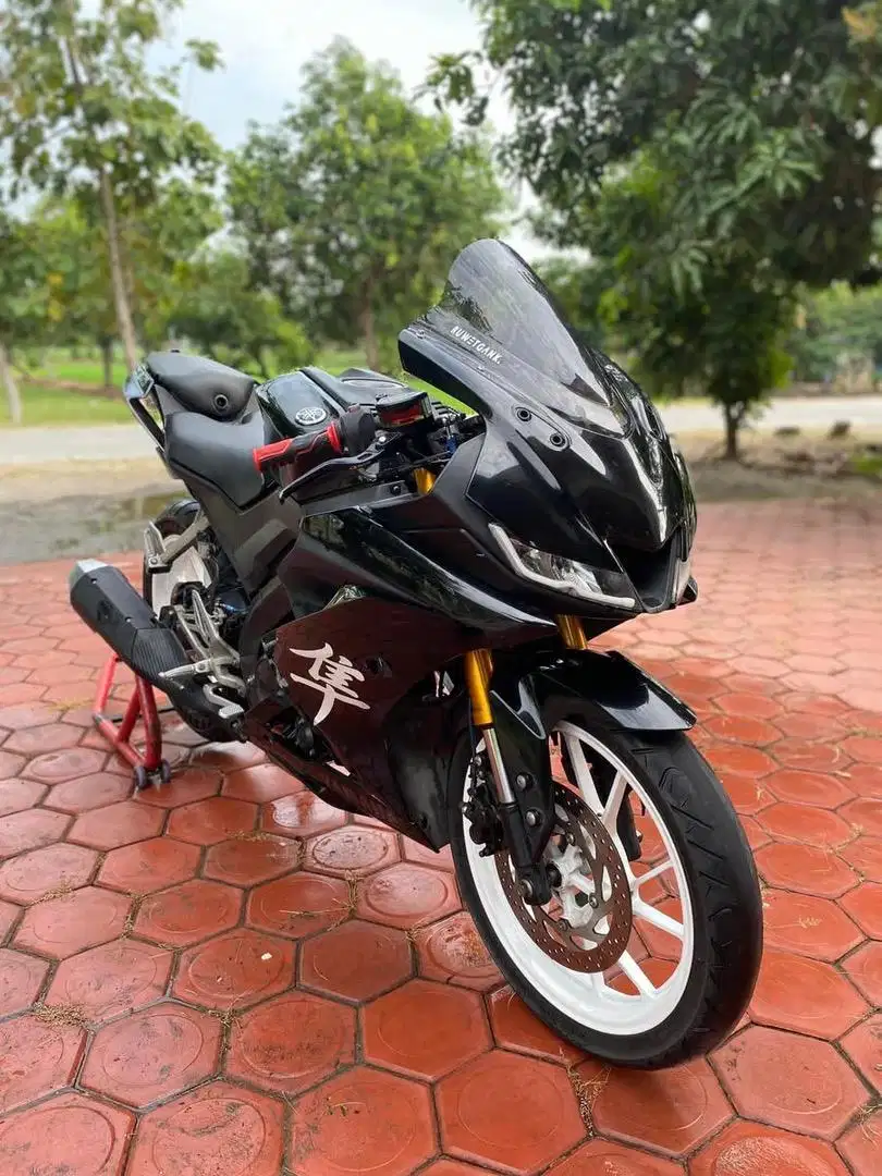 Jual R15 V3 area madiun